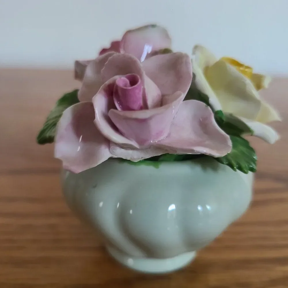 Vintage Radnor Bone China Mini Floral Bouquet Vase Capodimonte Porcelain